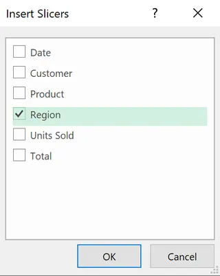 一个数据透视表,附带一个用于交互式筛选的“地区”切片器。 一个数据透视表,附带一个用于交互式筛选的“地区”切片器。